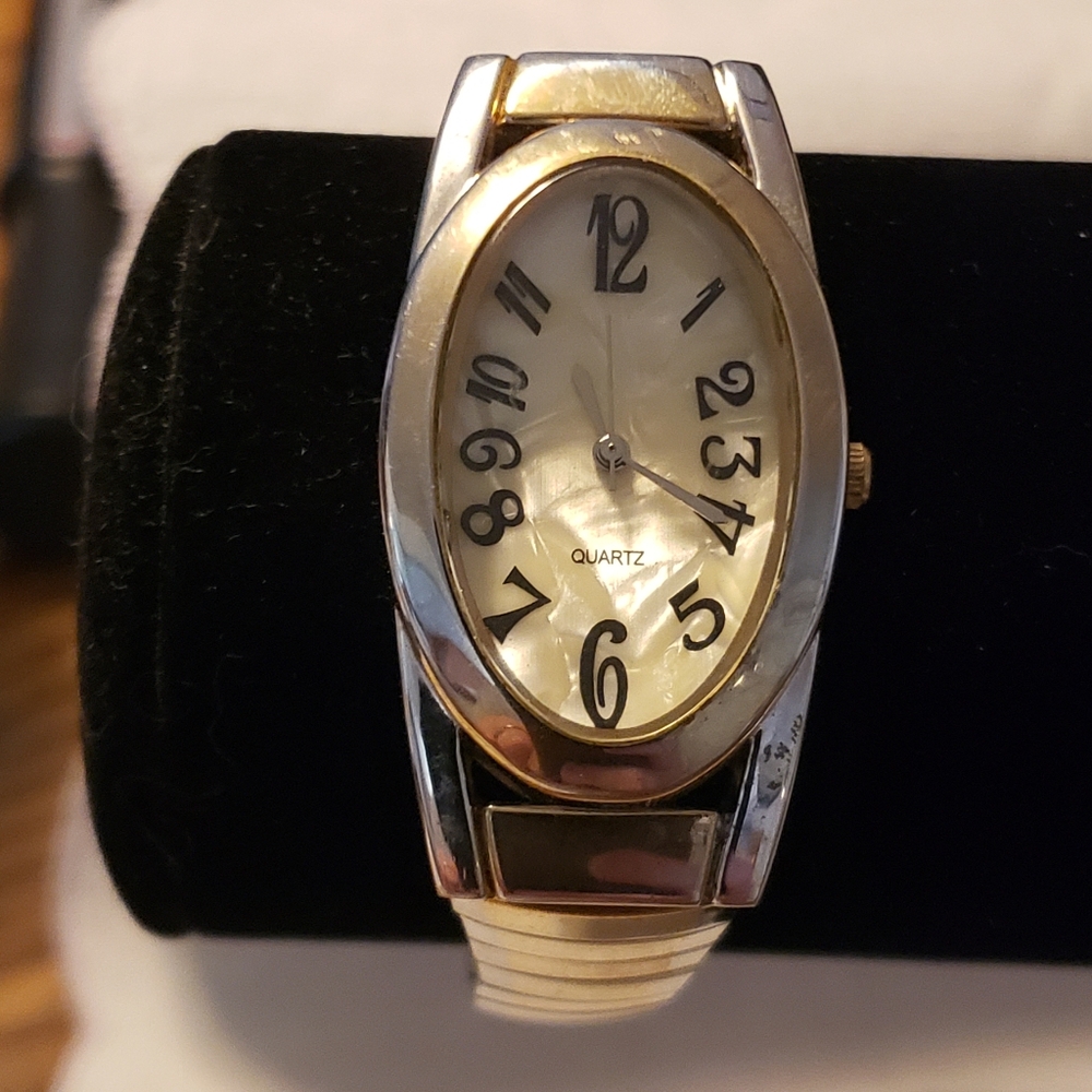 Vintage Goldtone and Silvertone KMT Quartz Watch NON-WORKING